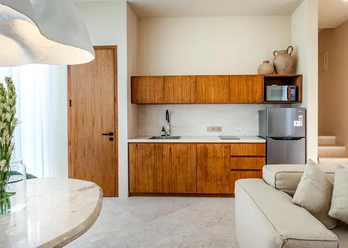 Aparthotel Suom And 4*